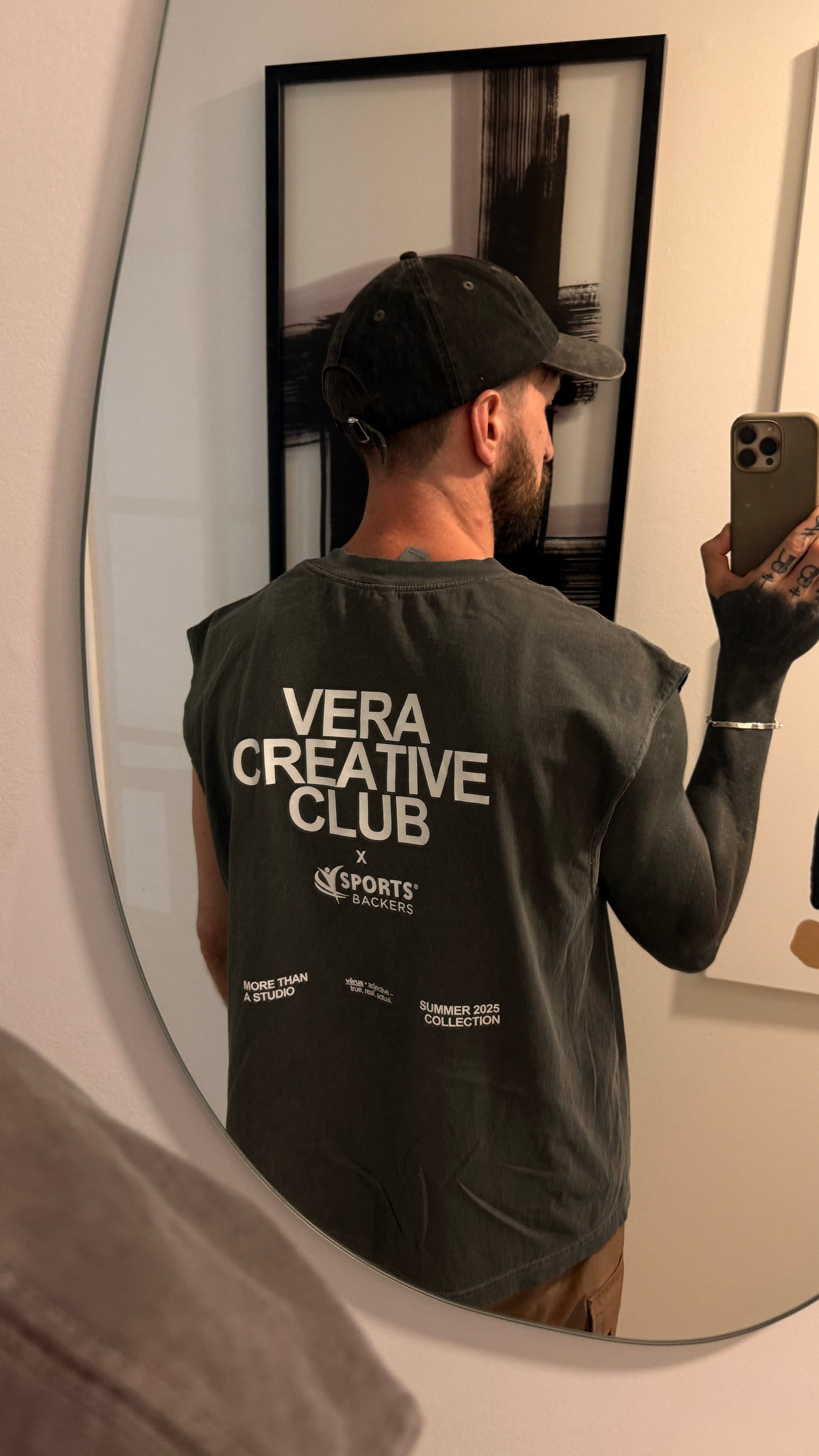 Dark Grey — Standard Tank — Issue 01